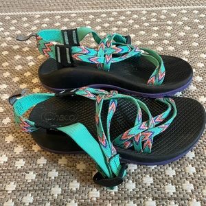 Chaco girls sandals